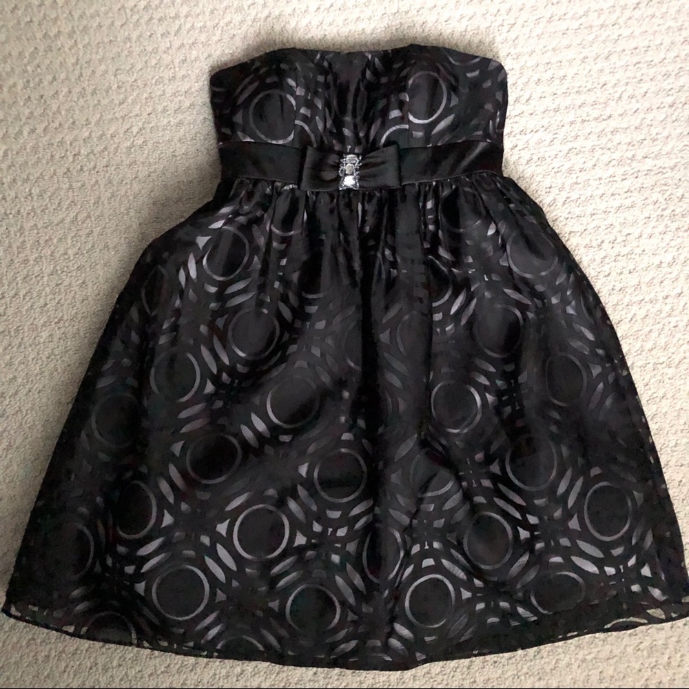Black Silver Strapless Party Event Prom Dress Sz 4